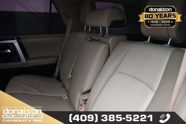 Used 2022 White Toyota SR5 Premium image 11