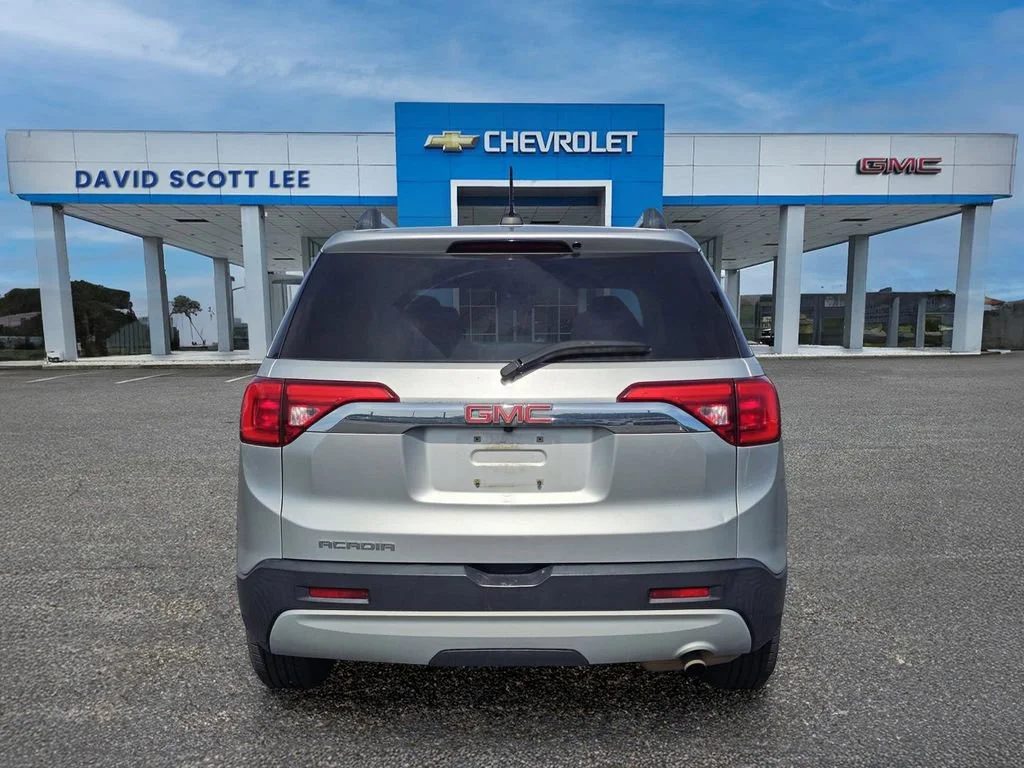 Used 2019 QUICKSILVER METALLIC GMC SLE image 11