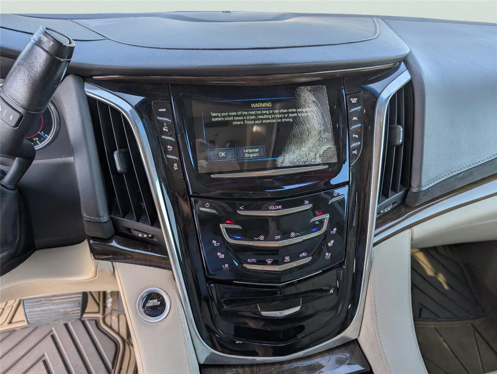 Used 2018 DARK GRANITE METALLIC Cadillac Luxury image 13