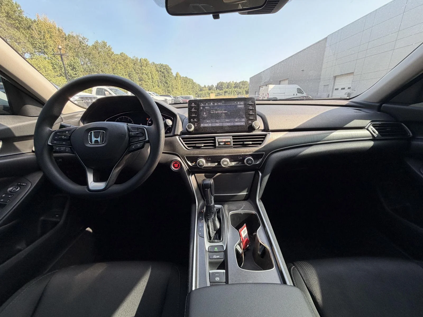 Used 2021 Platinum White Pearl Honda LX image 7
