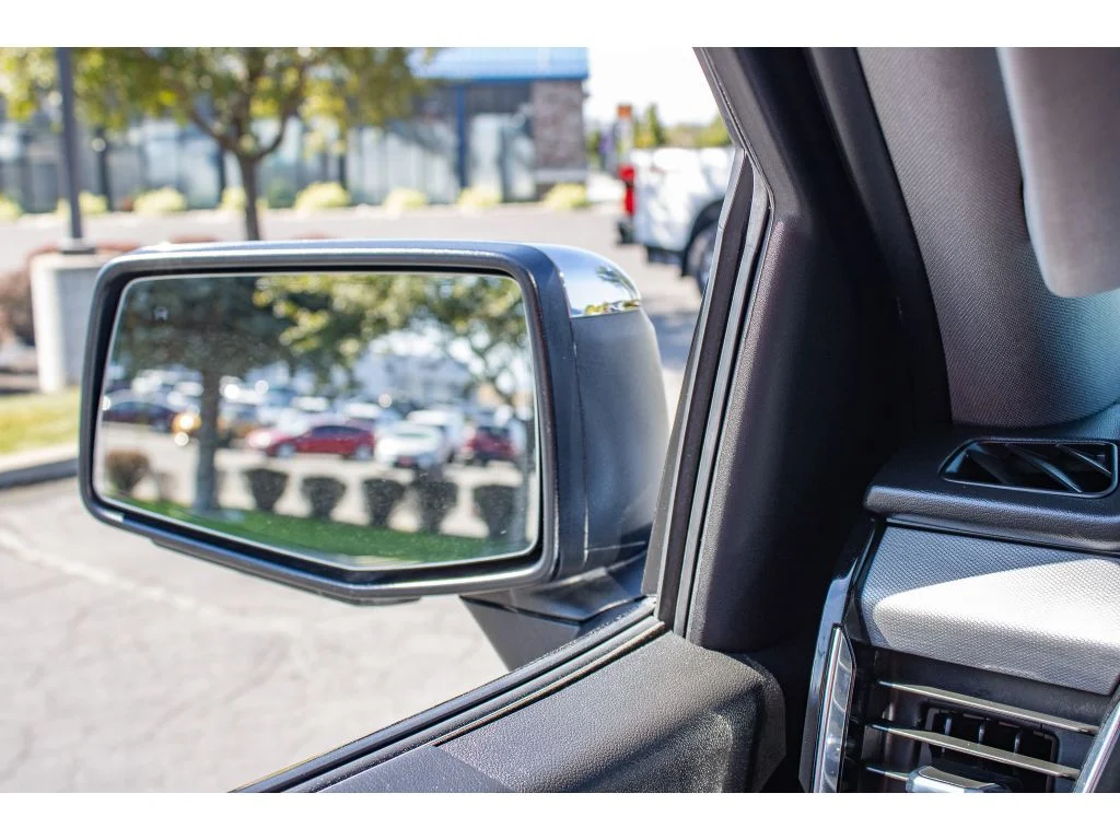 Used 2024 Onyx Black GMC Denali image 36