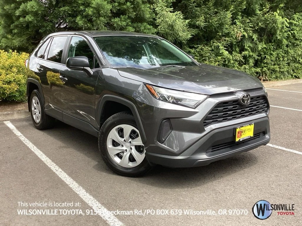 2024 Toyota RAV4 LE AWD's photo