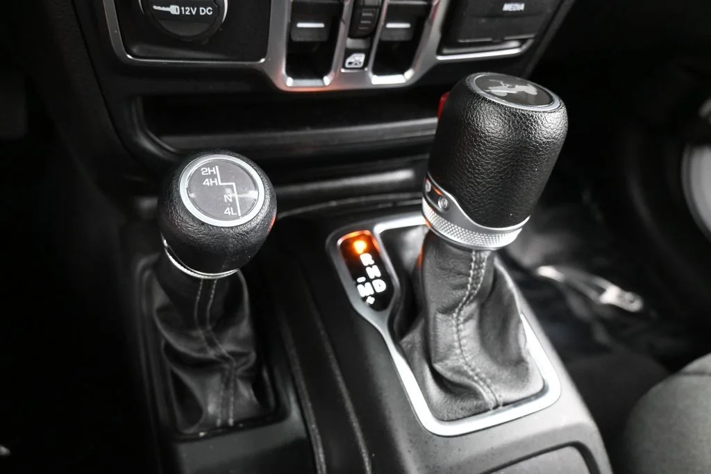 Used 2024 Bright White Clearcoat Jeep Sport S image 20