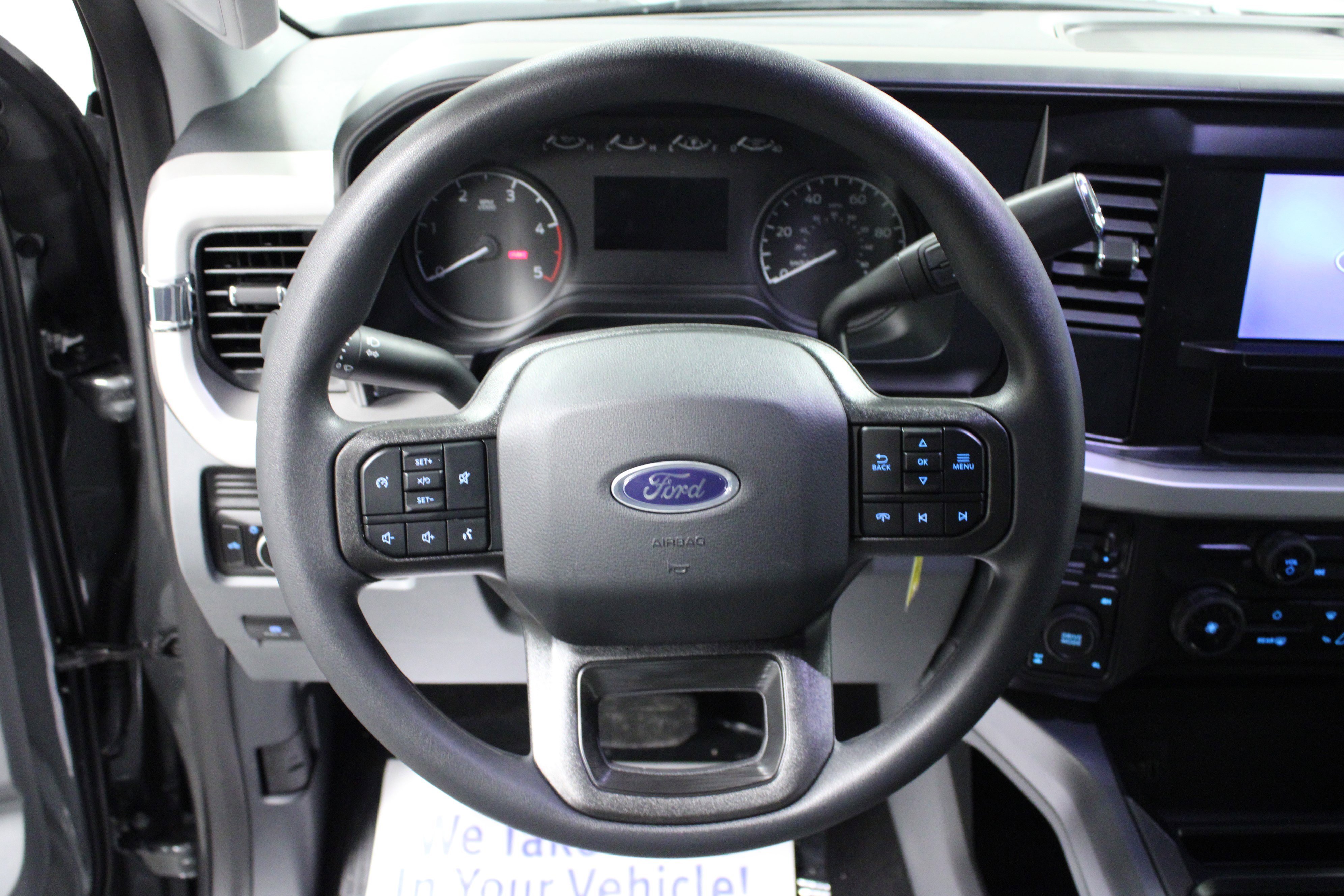 New 2026 Carbonized Gray Metallic Ford XLT image 17