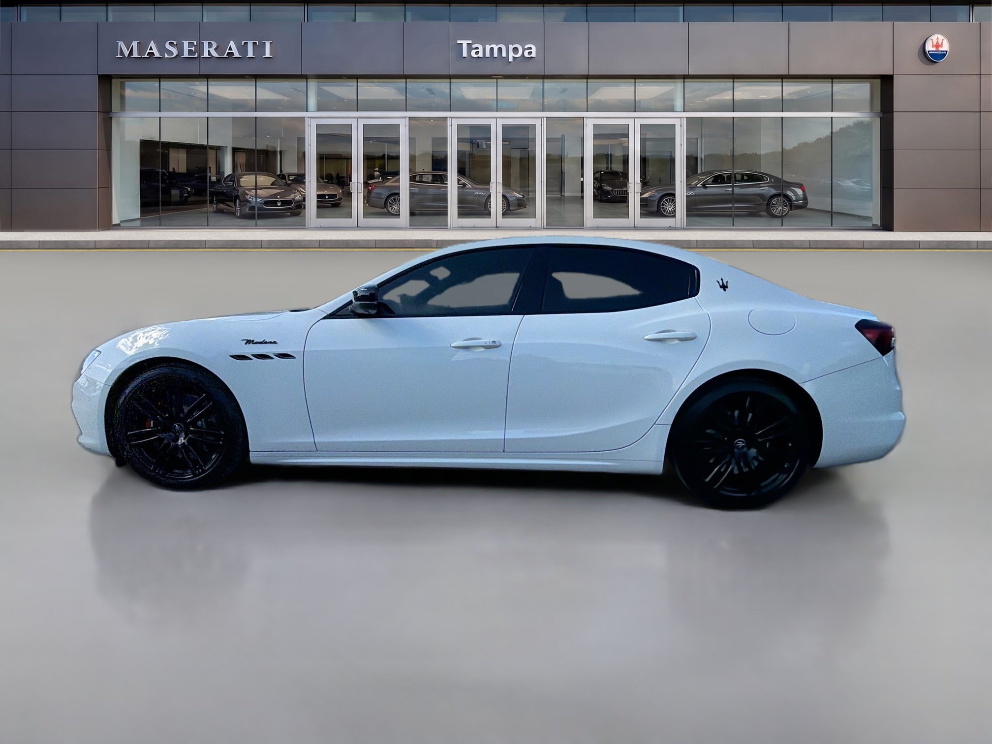 Used 2023  Maserati Modena image 6