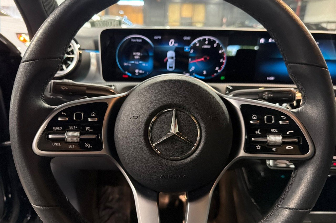 Used 2019 Night Black Mercedes-Benz A 220 image 21