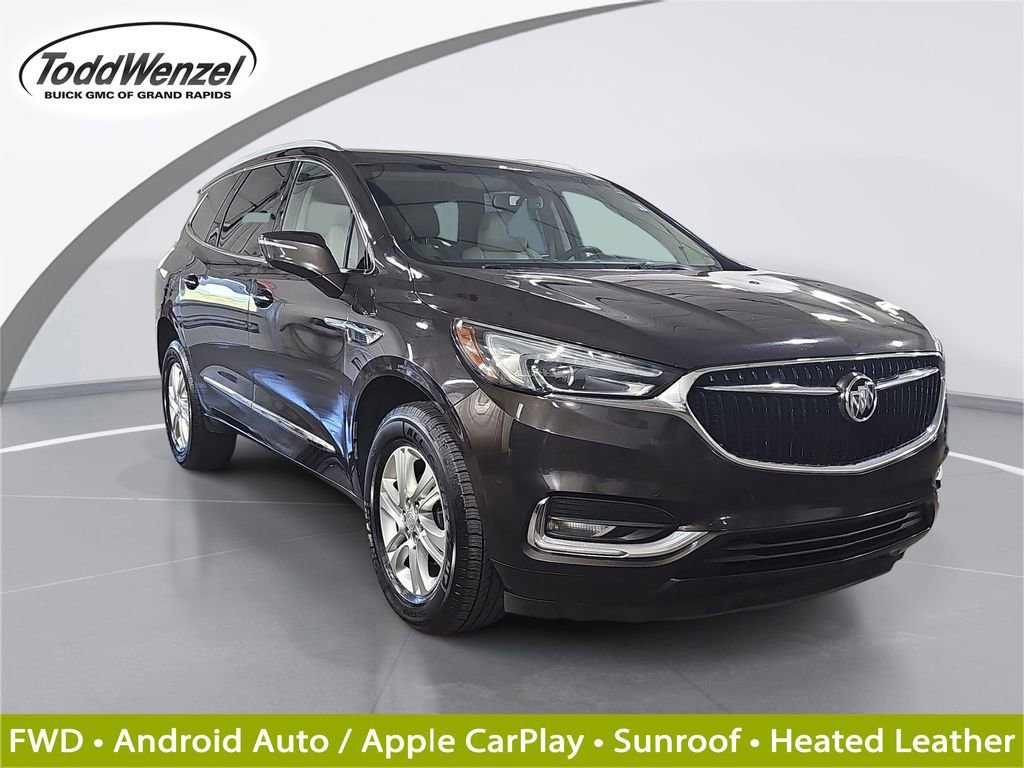2018 Buick Enclave Essence's photo