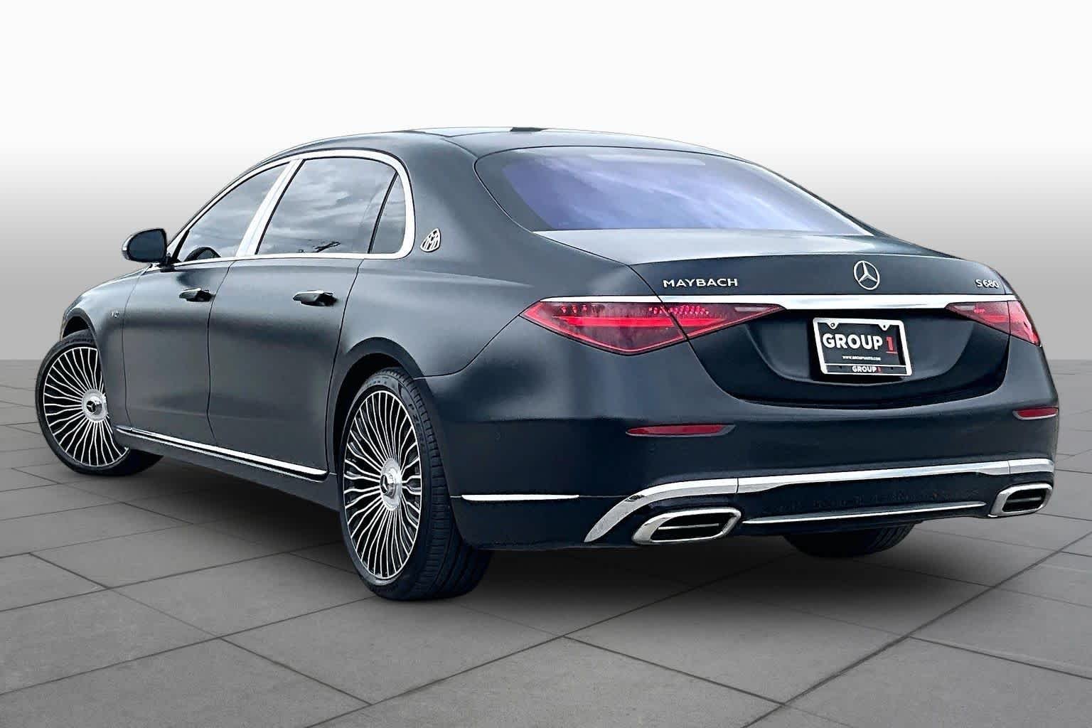 Used 2024 MANUFAKTUR Signature Night Black Magno Mercedes-Benz Maybach S 680 image 11