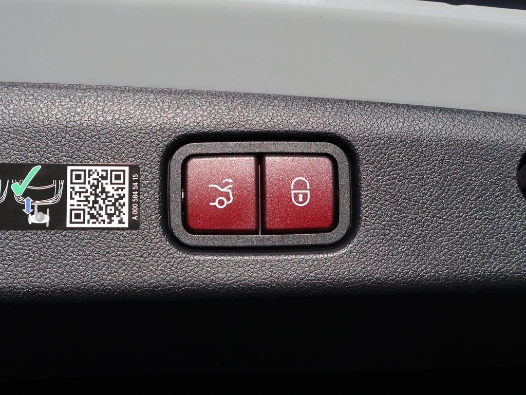 Certified Used 2026 MANUFAKTUR Alpine Gray Mercedes-Benz E 350 image 18