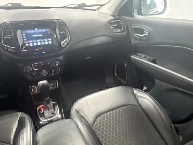 Used 2020 Silver Jeep Latitude image 20