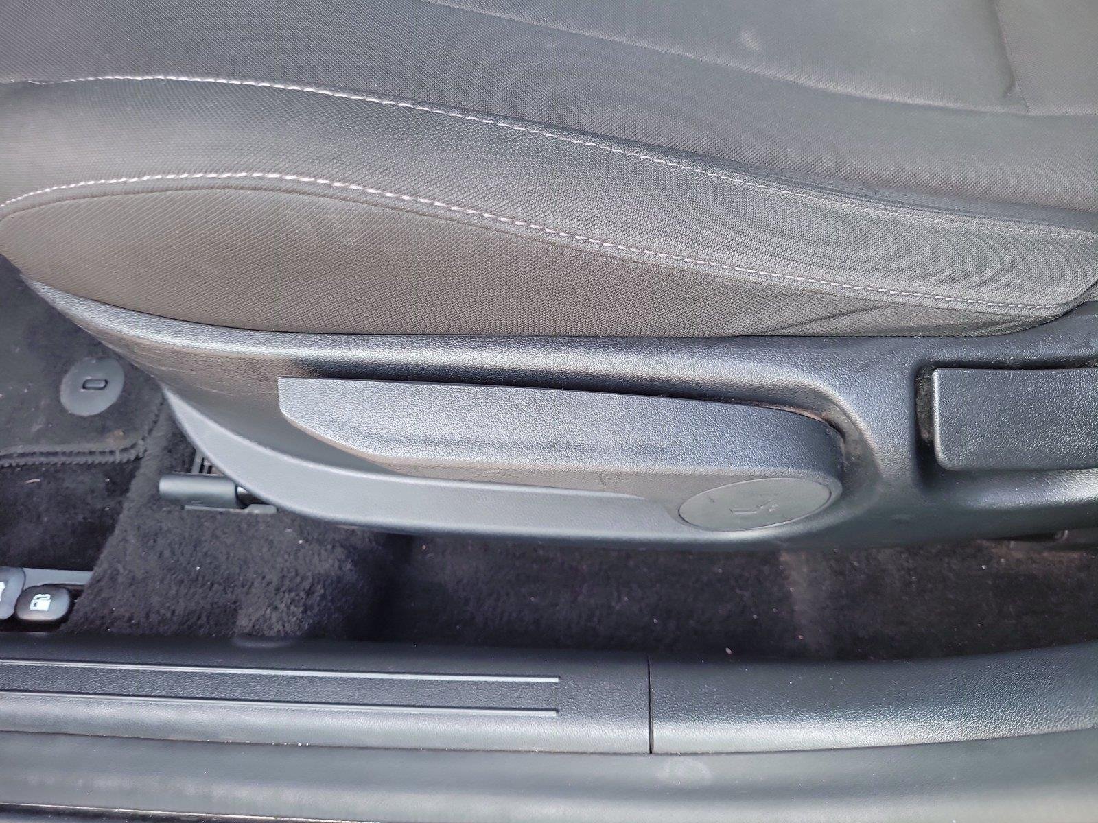 Used 2023 Fluid Metal Hyundai SEL image 19