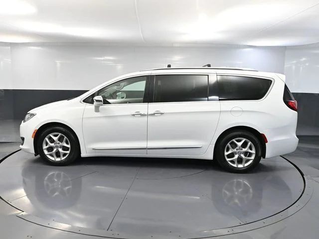 2020 Chrysler Pacifica Limited - Photo 10
