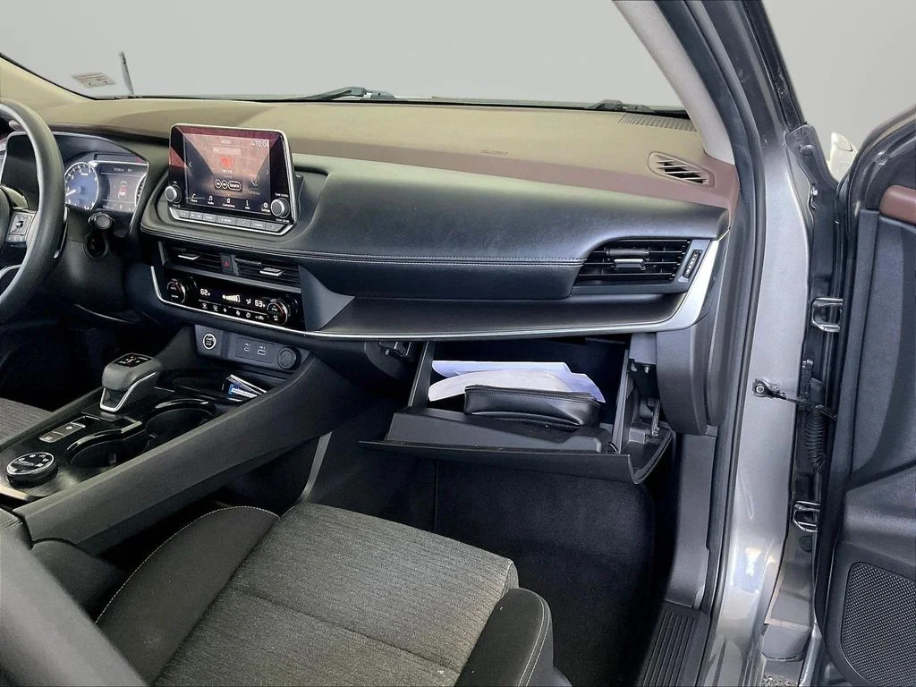 Used 2023 Gun Metallic Nissan SV image 29