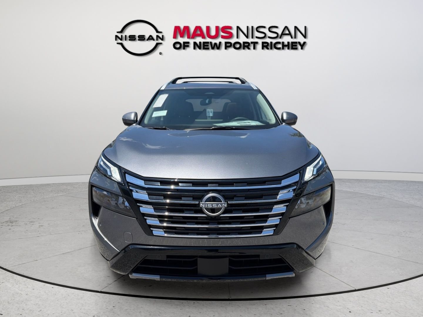 New 2026 Gray Nissan Platinum image 3