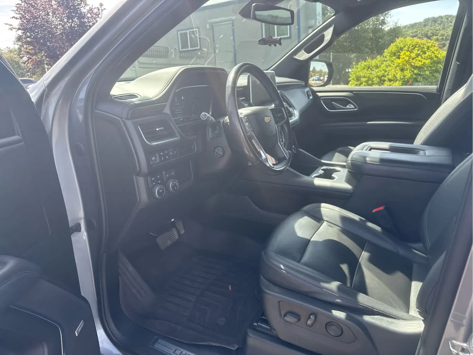 Used 2022 Satin Steel Metallic Chevrolet LT image 11