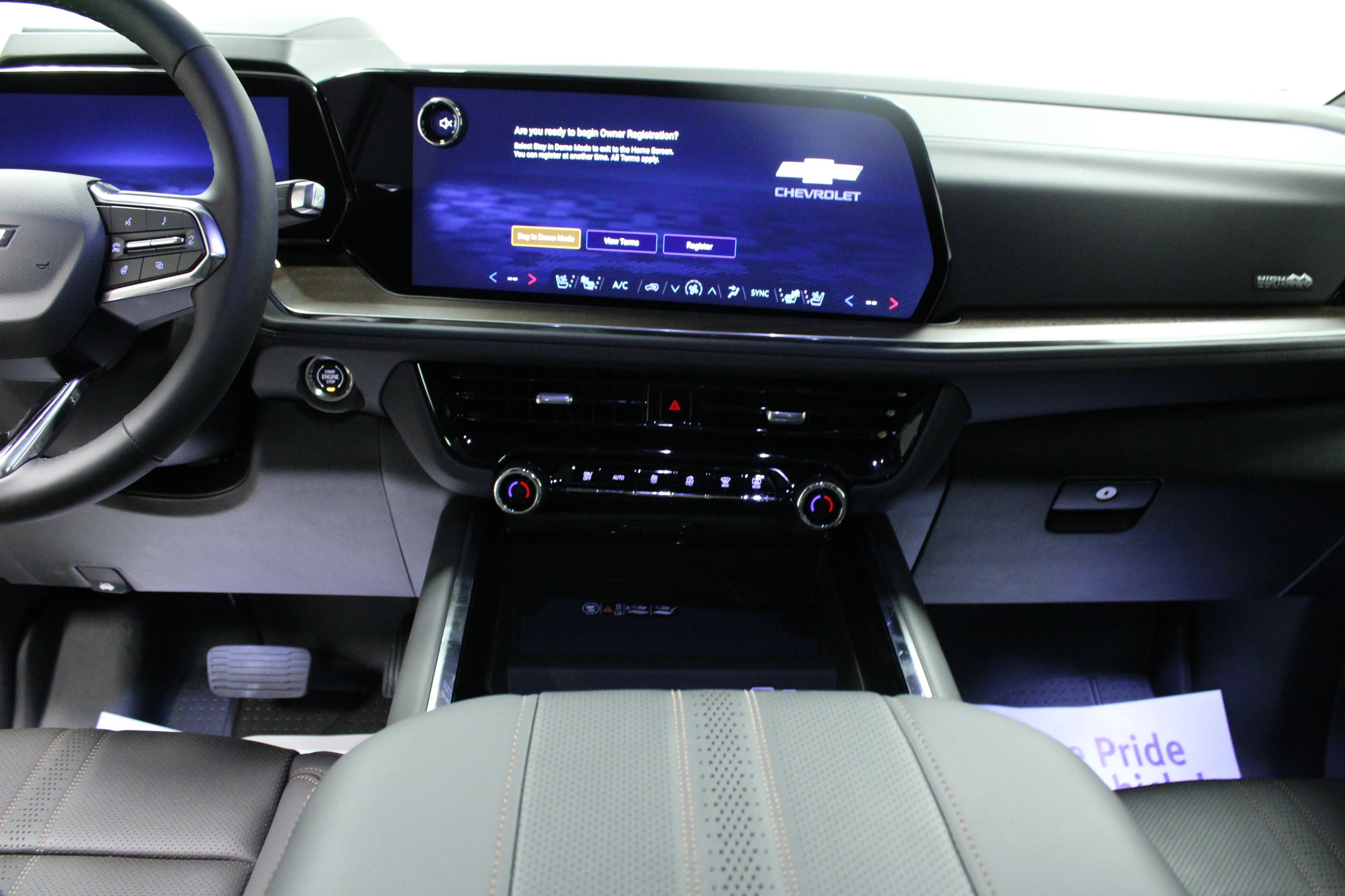 2026 Chevrolet Suburban High Country - Photo 19