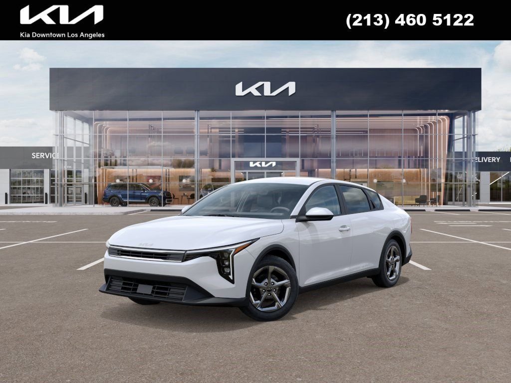 2026 Kia K4 LXS