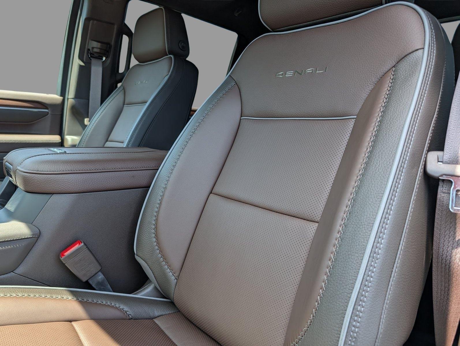 2026 GMC Sierra 2500HD Denali - Photo 13