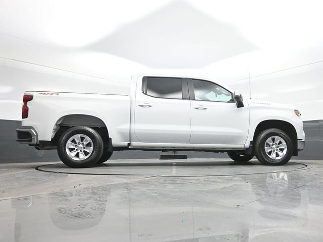 Used 2023 White Chevrolet LT image 25