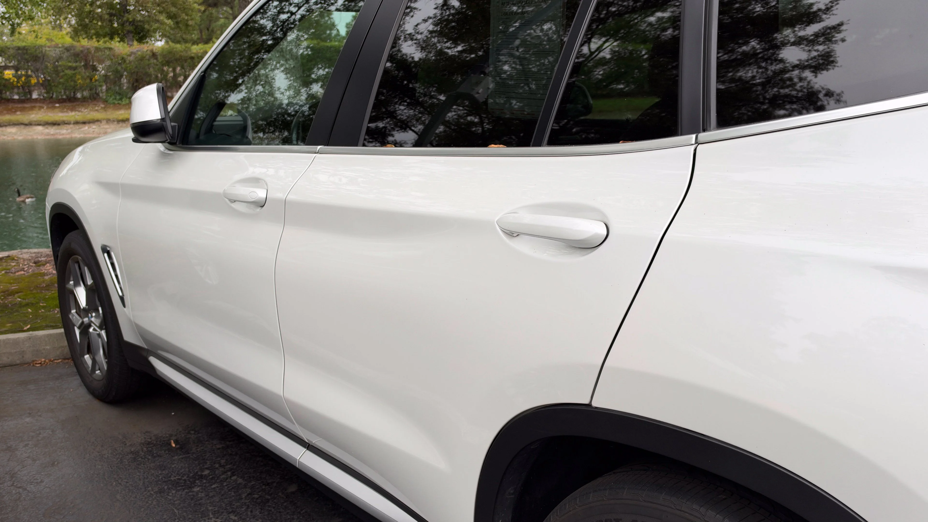 Used 2022 Mineral White Metallic BMW xDrive30i image 10