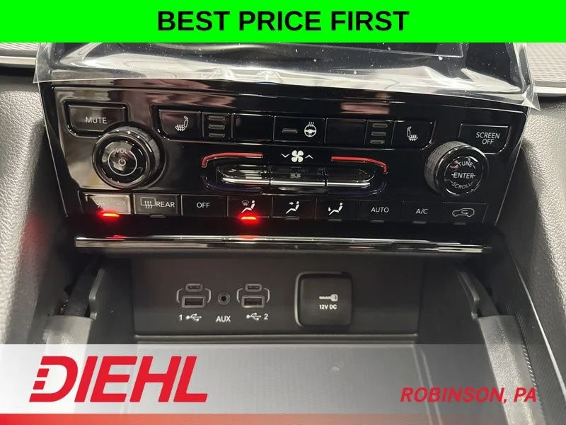 New 2026 Velvet Red Pearl-Coat Exterior Paint Jeep Laredo image 32