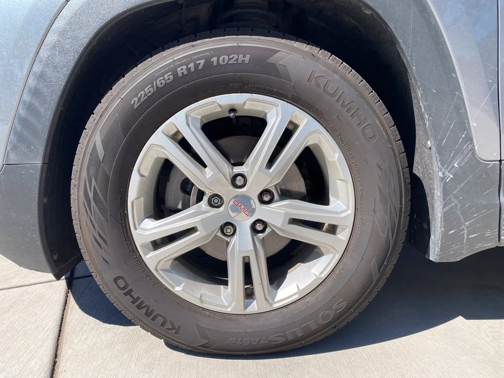 Used 2020 Gray GMC SLE image 5