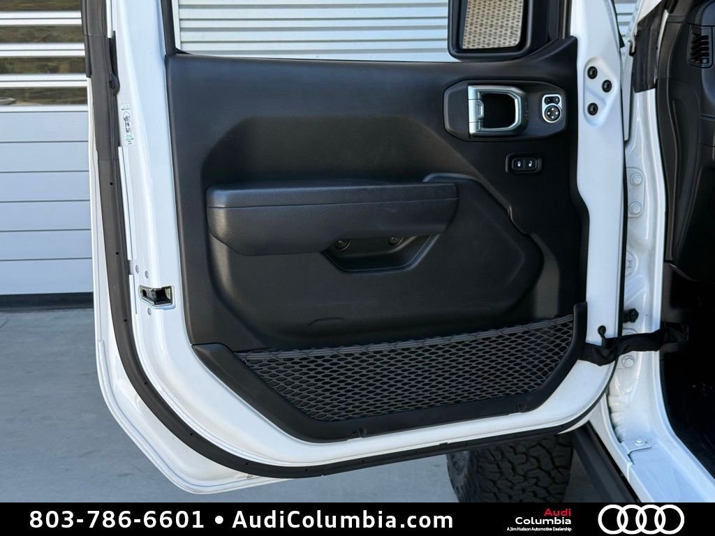 Used 2024 White Jeep Rubicon image 19