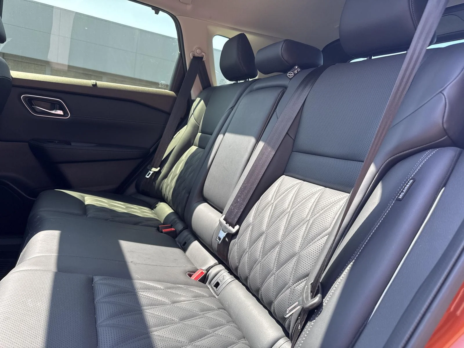 Used 2023 Sunset Drift Chromaflair/Super Black Nissan Platinum image 11