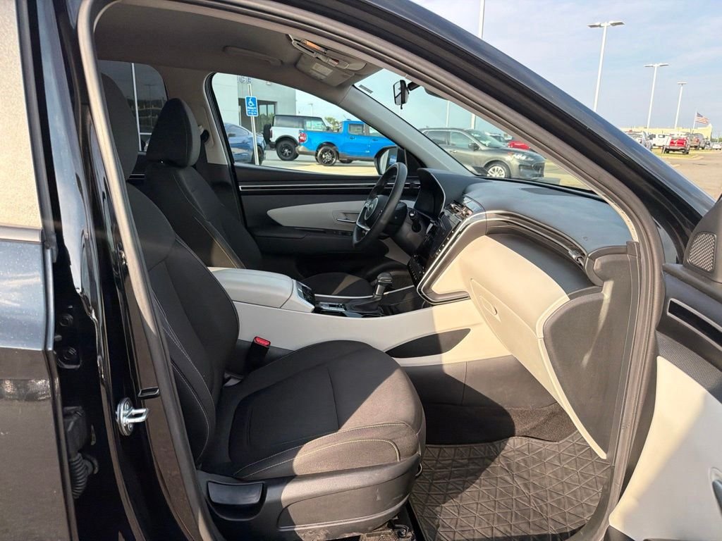 Used 2024 Black Pearl Hyundai SEL image 21