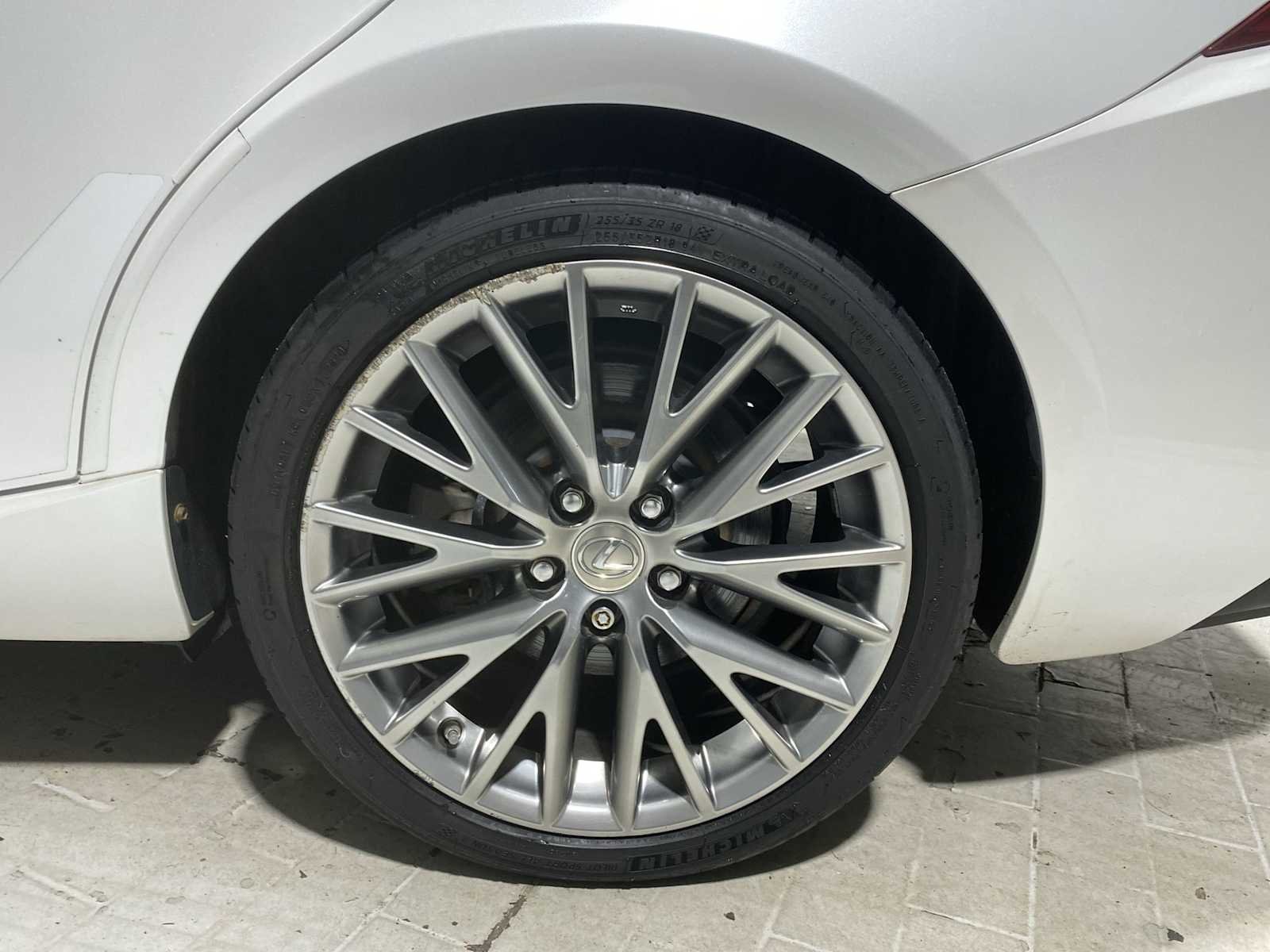 Used 2016 Eminent White Pearl Lexus  image 8