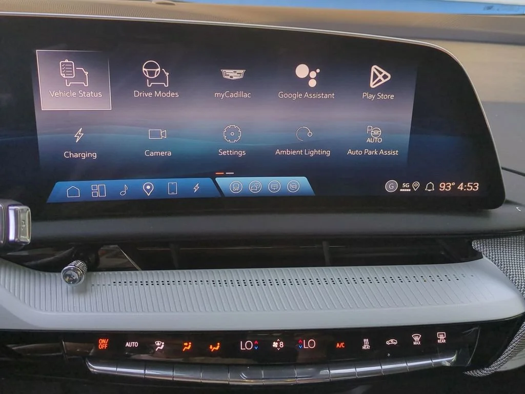 2026 Cadillac OPTIQ Luxury - Photo 13