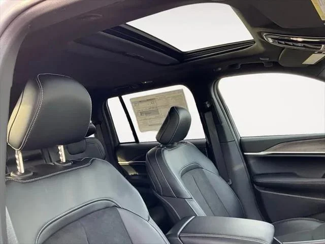 2026 Jeep Grand Cherokee Laredo - Photo 11