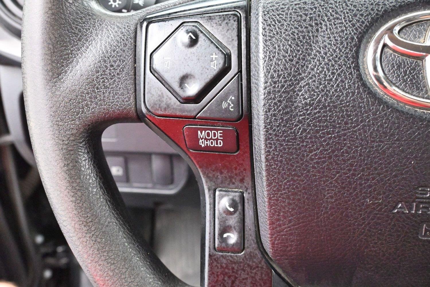 Used 2022 Midnight Black Metallic Toyota SR image 15