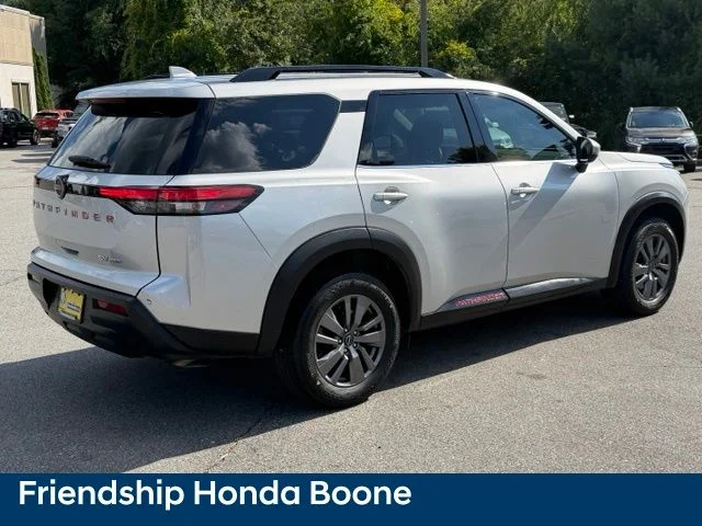 Used 2024 Silver Nissan SV image 5