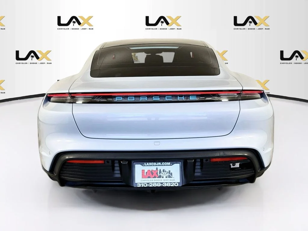 Used 2023 White Porsche Base image 6