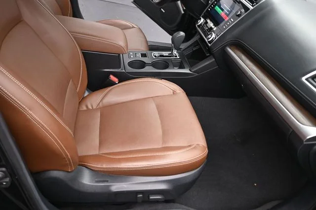 Used 2019 Black Subaru 2.5i image 32