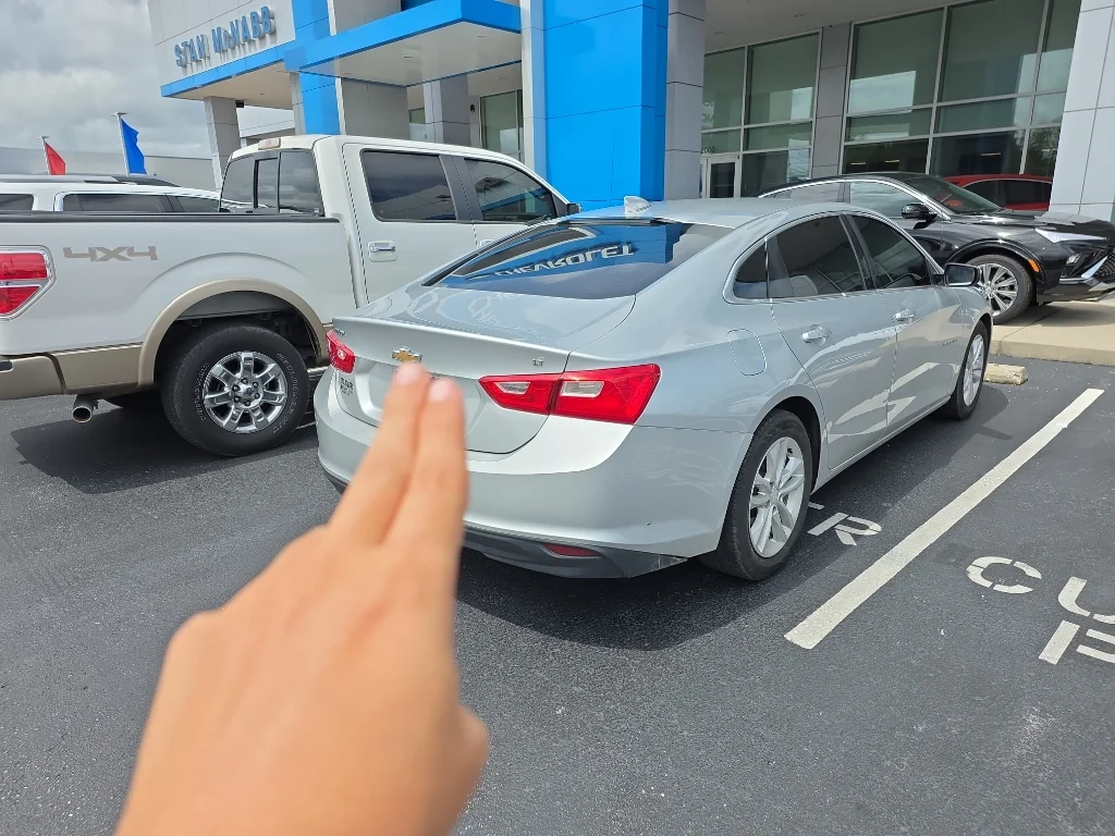 Used 2018 SILVER ICE METALLIC Chevrolet LT image 2