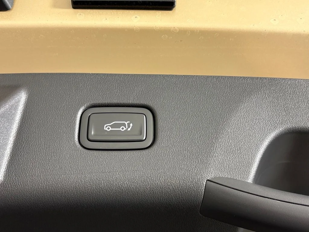 New 2027 Terrain Brown Kia X-Line S image 23