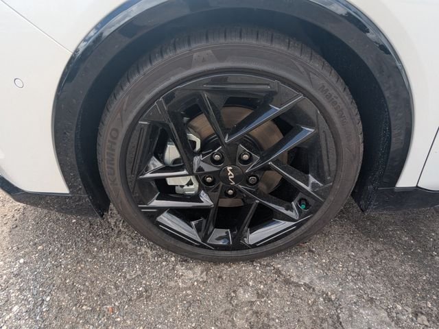 New 2026 Snow White Pearl Kia GT-Line Turbo image 11