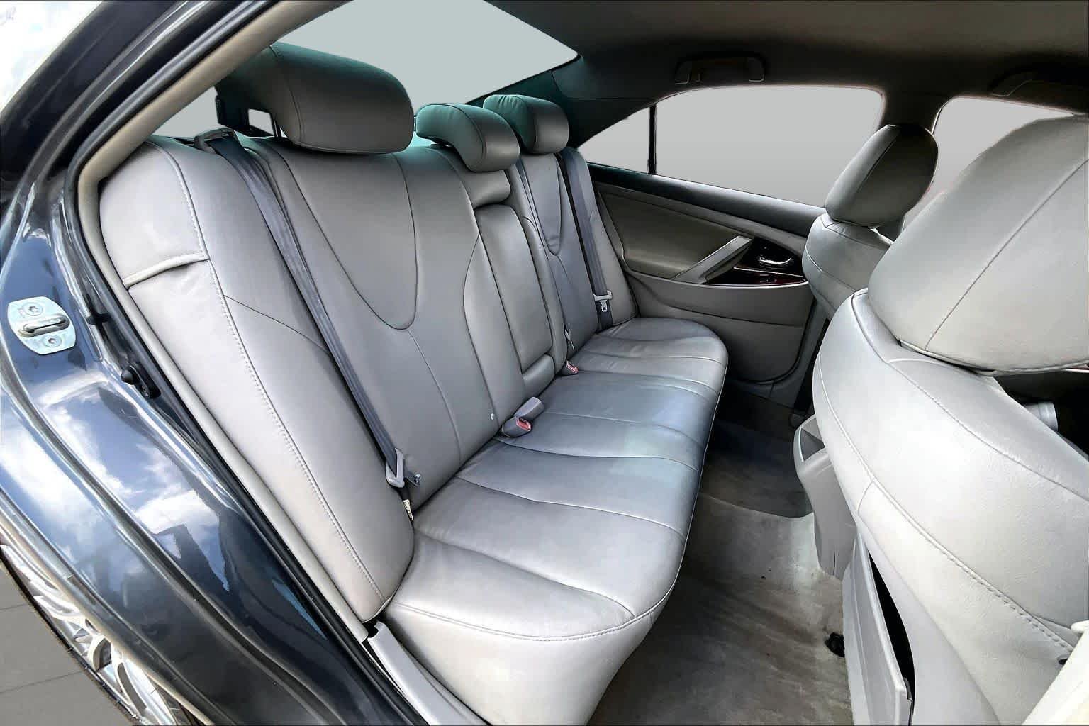 Used 2008 Magnetic Gray Metallic Toyota LE image 19