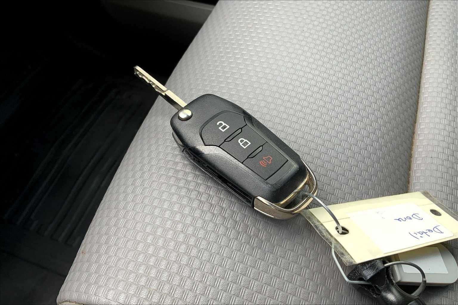 Used 2018 Blue Jeans Metallic Ford XL image 28