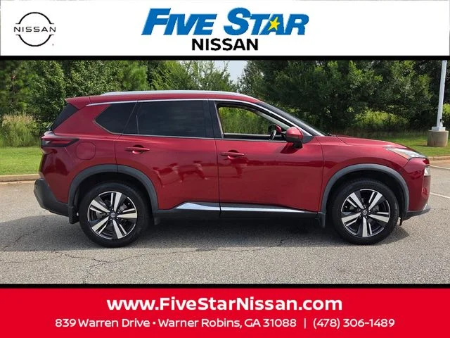 Used 2021 Red Nissan SL image 14