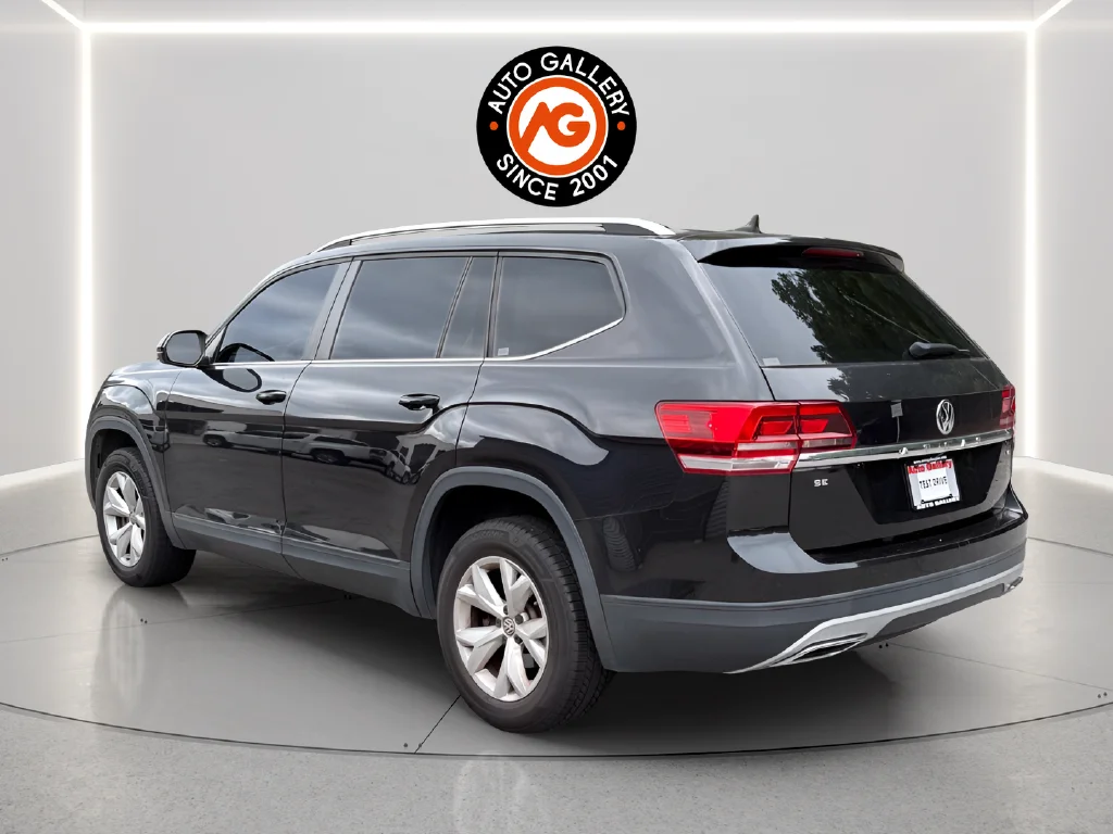 Used 2018 Black Volkswagen 3.6L V6 SE image 5