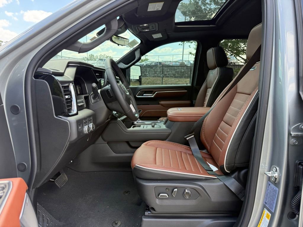 New 2026 Sterling Metallic GMC Denali Ultimate DRW image 22