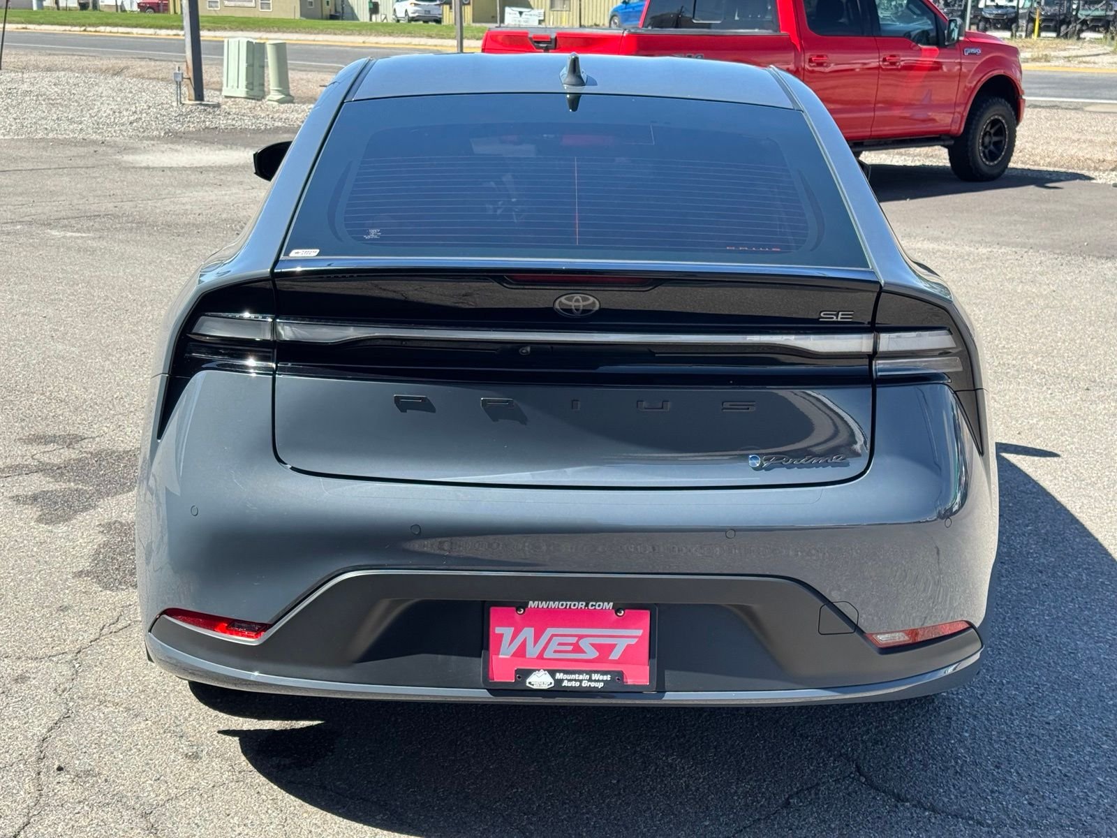 Used 2024 Gray Toyota SE image 7