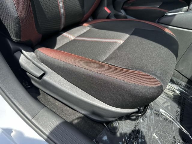 2025 Nissan Versa Sedan SR - Photo 9