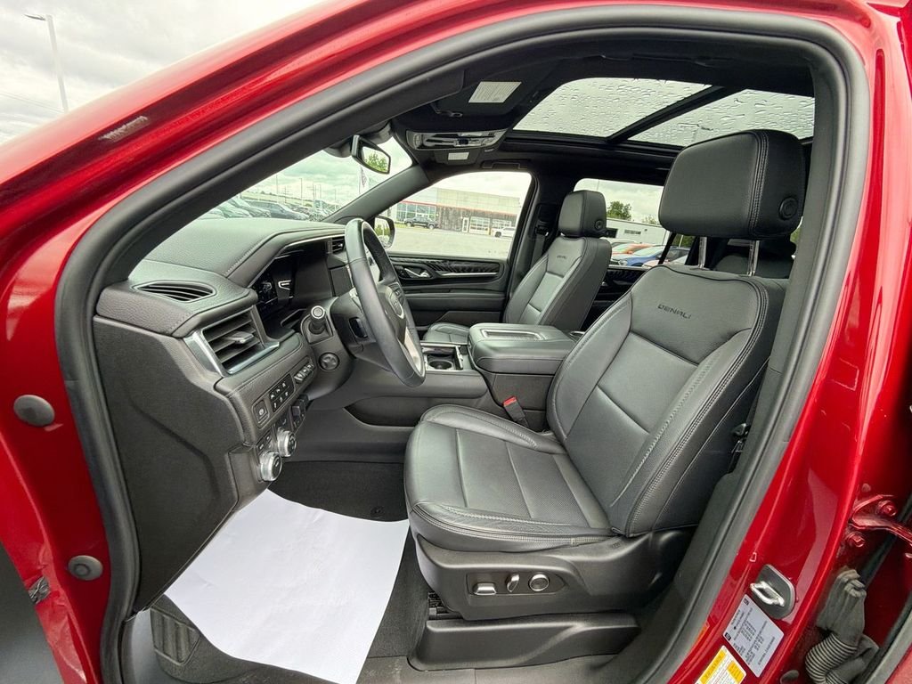 Used 2023 Red GMC Denali image 17