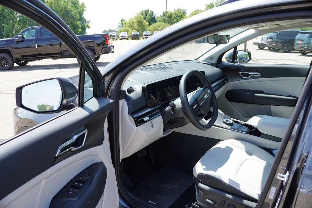 2027 Kia Sportage EX Hybrid - Photo 10