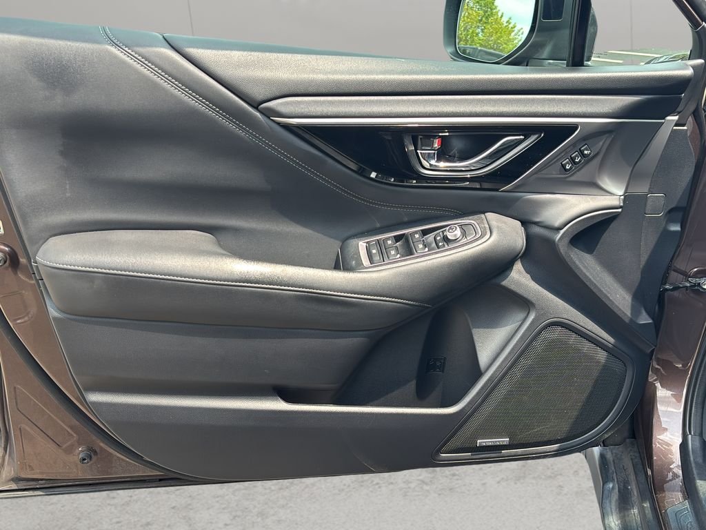 2021 Subaru Outback Limited - Photo 11