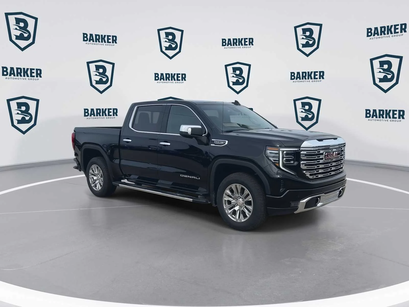 2026 GMC Sierra 1500 Denali - Photo 2